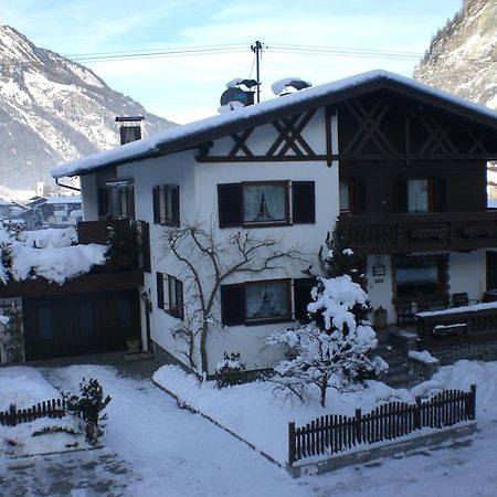 Ferienwohnung Familie Hoefler แลงเงนเฟลด์ ภายนอก รูปภาพ